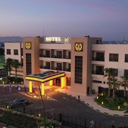 Z Hotel Meknes Bagian luar foto